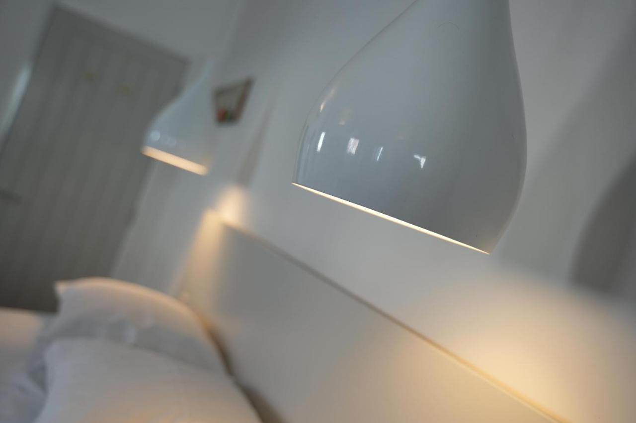Gorgeous Comfortable Apartment On The High Street Merthyr Tydfil Dış mekan fotoğraf